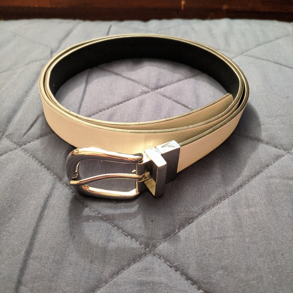 Reversible black and white belt.